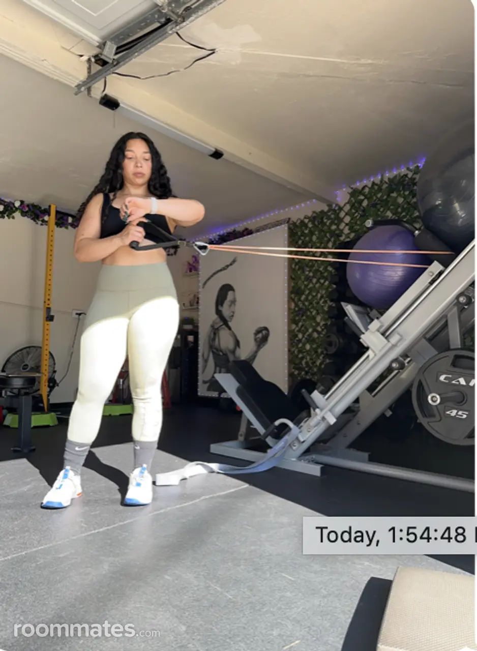 Profile photo 11 of 12