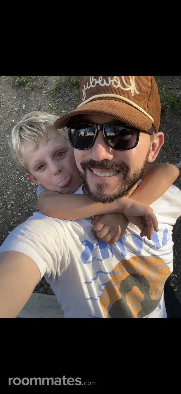 Profile photo 8 of 13