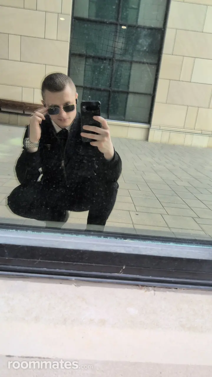 Profile photo 6 of 9