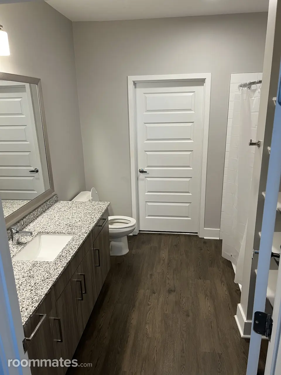 Profile photo 3 of 9