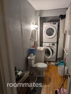 Room for rent in Bristol, CT $1000, house