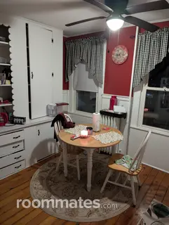 Room for rent in Bristol, CT $1000, house