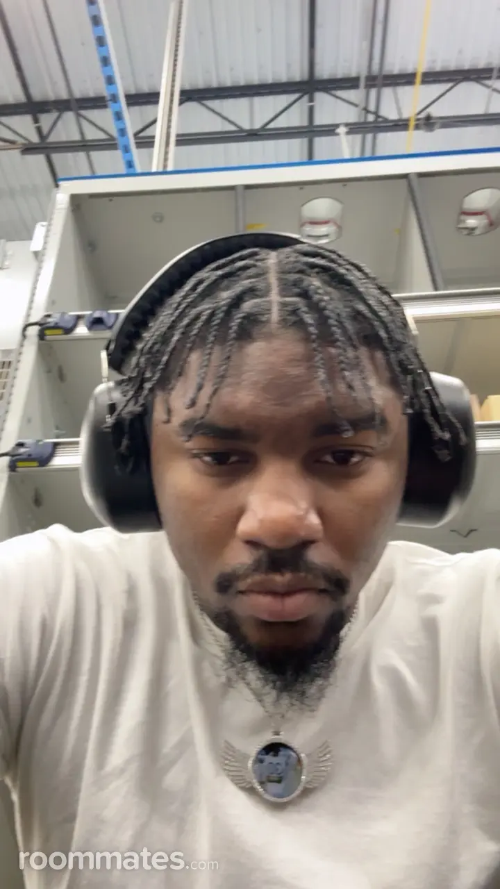 Profile photo 3 of 8