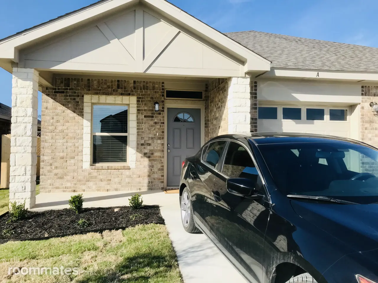 Profile photo 1 of 10