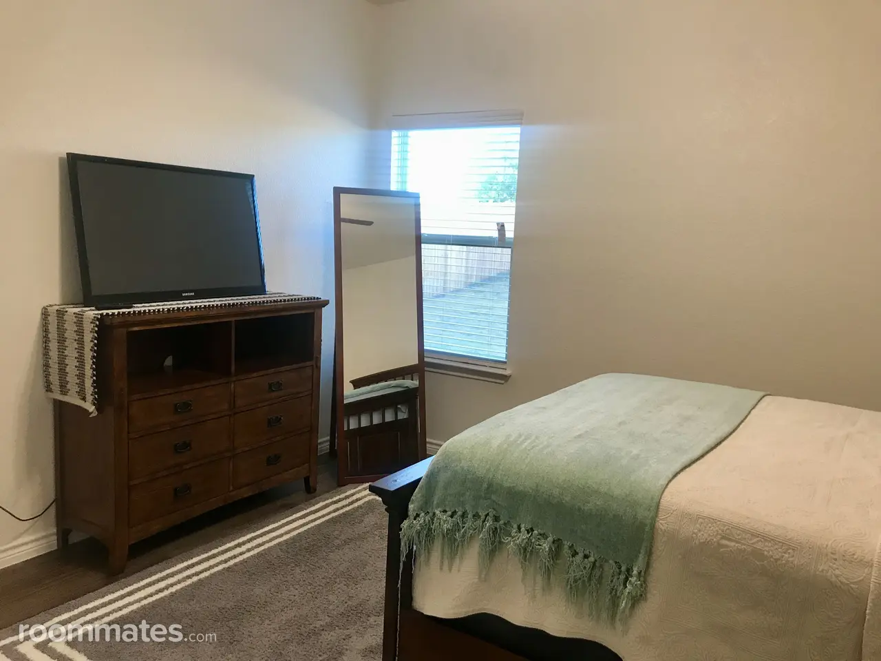 Profile photo 4 of 10