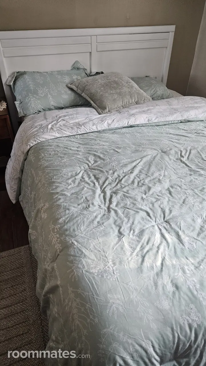 Profile photo 7 of 10