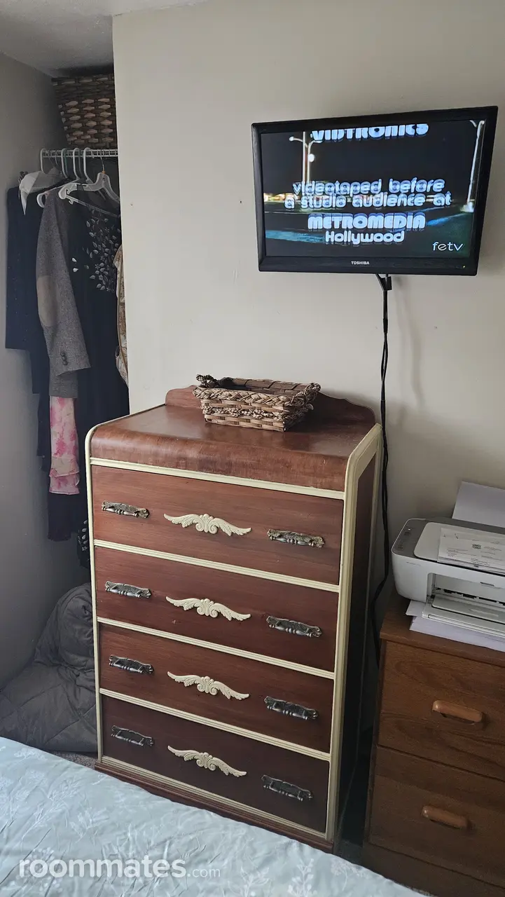 Profile photo 4 of 10