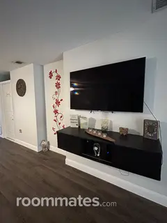 Room for rent in Winter Haven, FL $900, condo