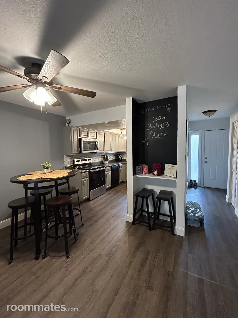 Profile photo 6 of 15