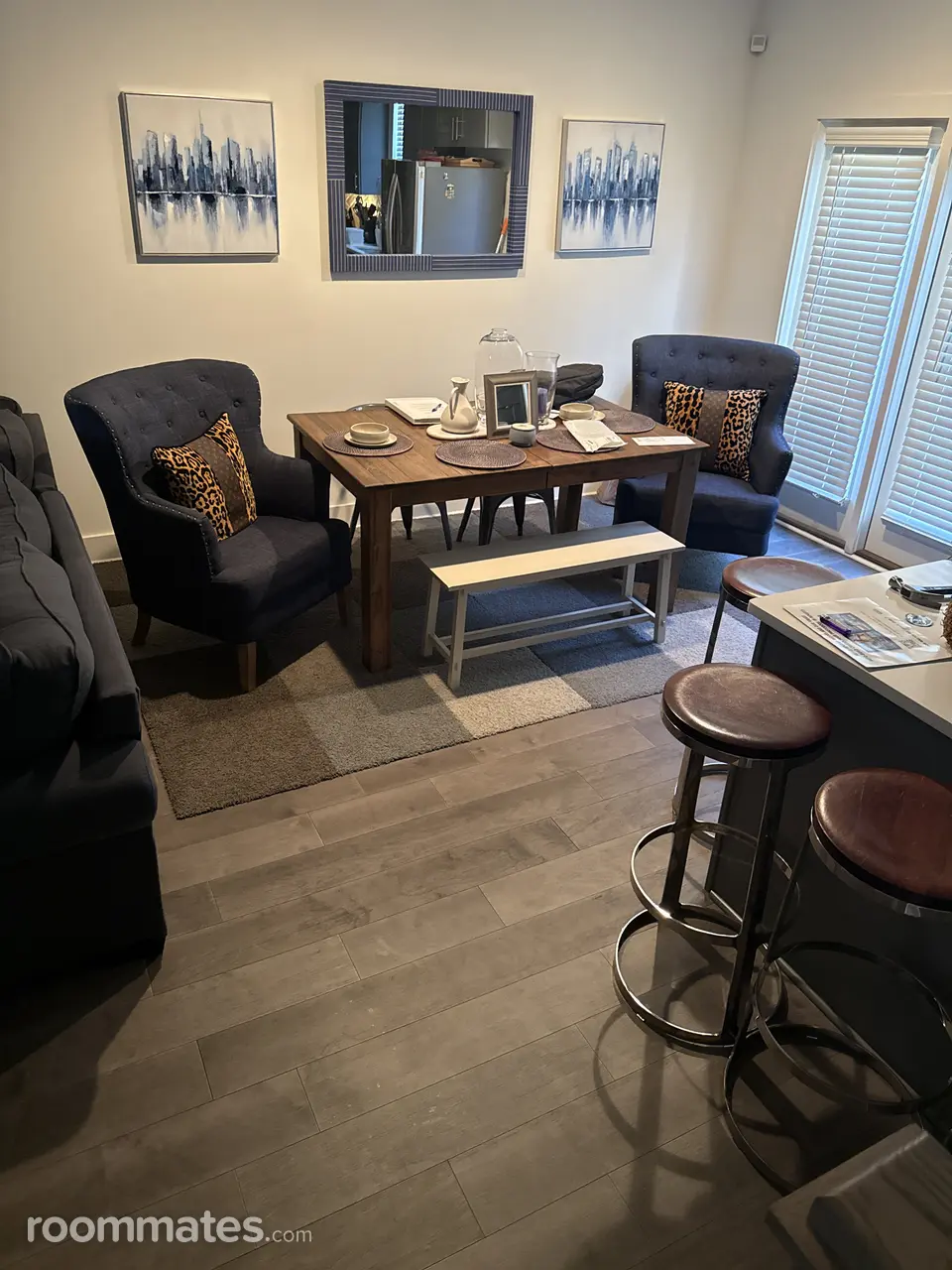 Profile photo 1 of 7