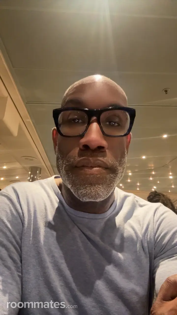 Profile photo 7 of 7