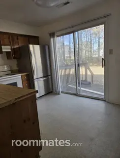 Room for rent in Portsmouth, VA $950, townhouse