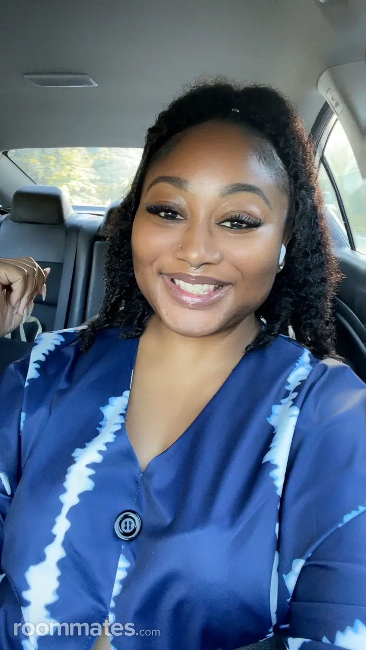 Profile photo 5 of 5