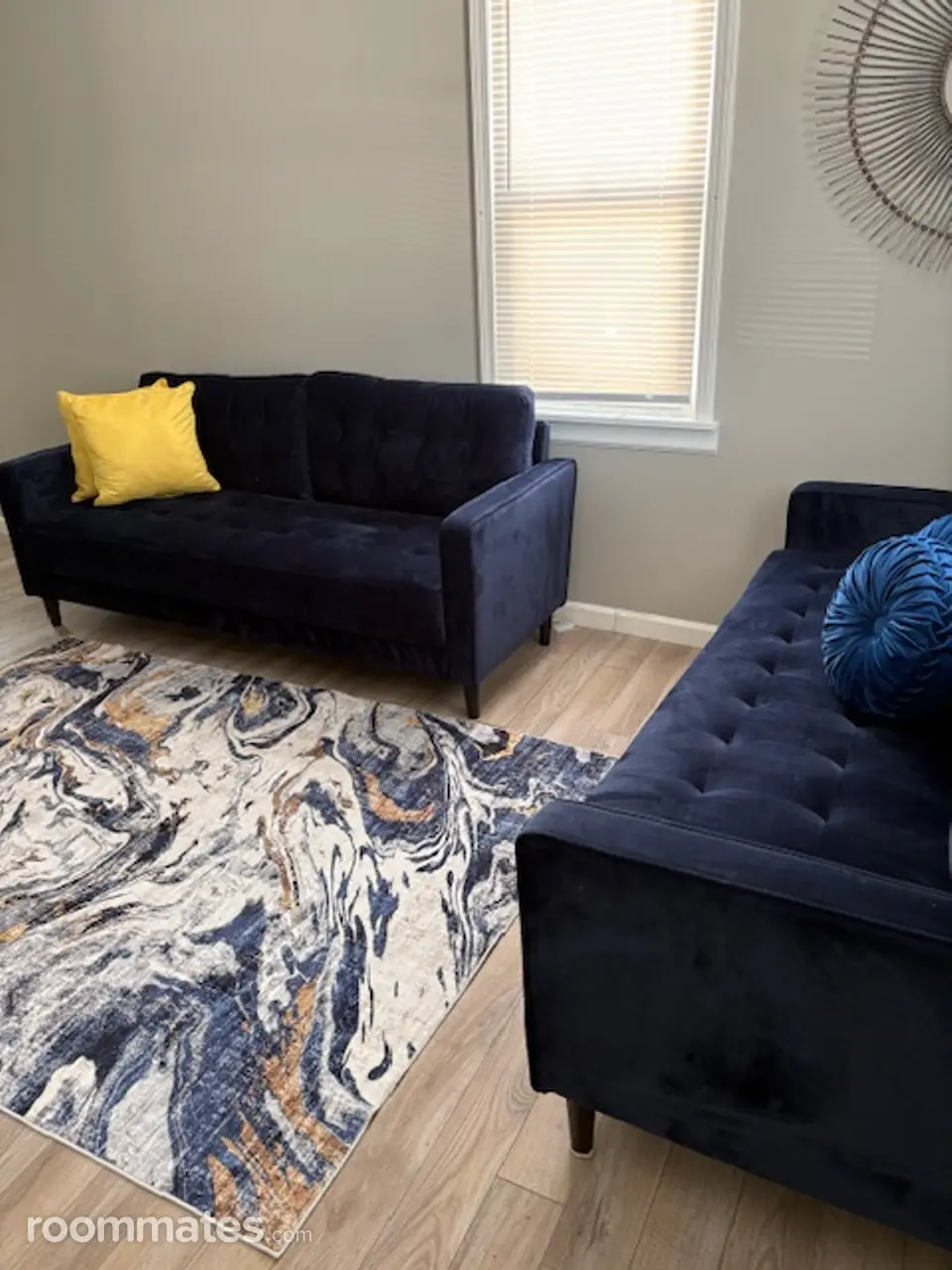 Profile photo 7 of 10