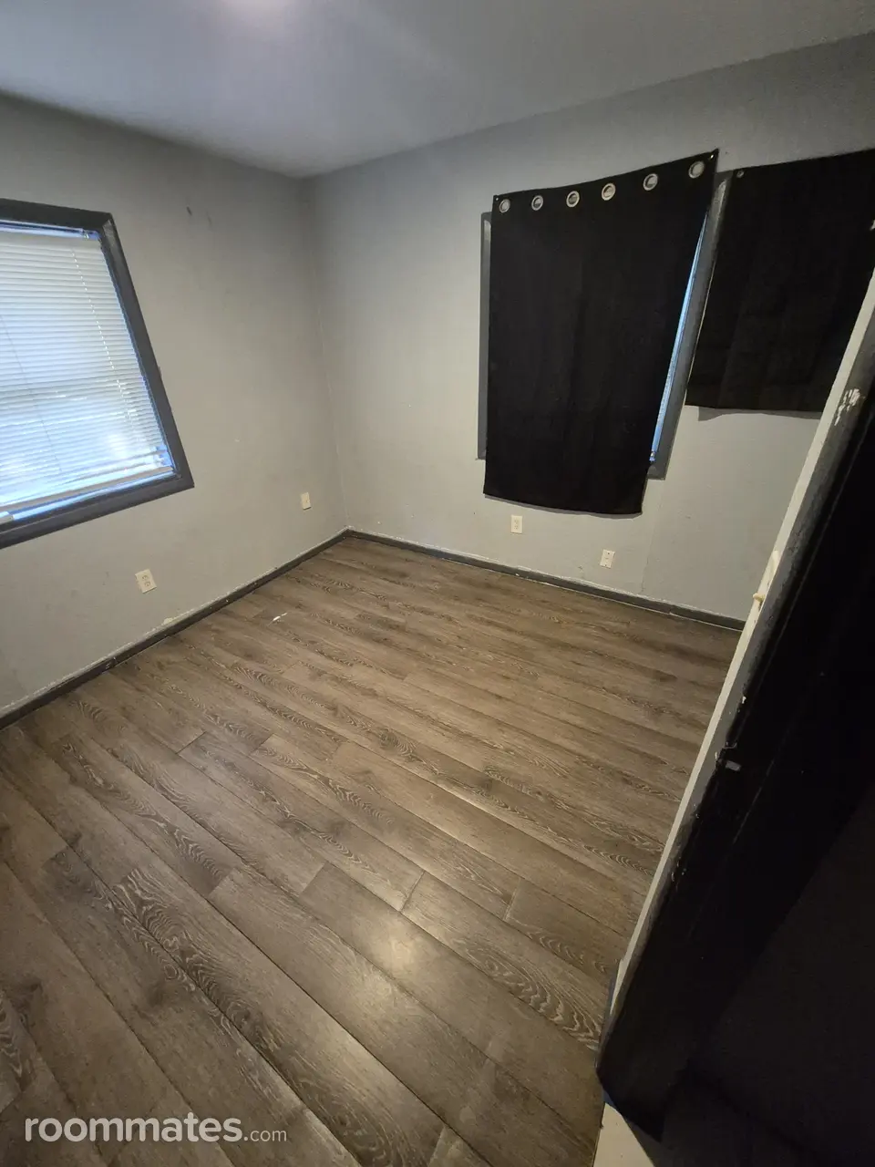 Profile photo 3 of 6