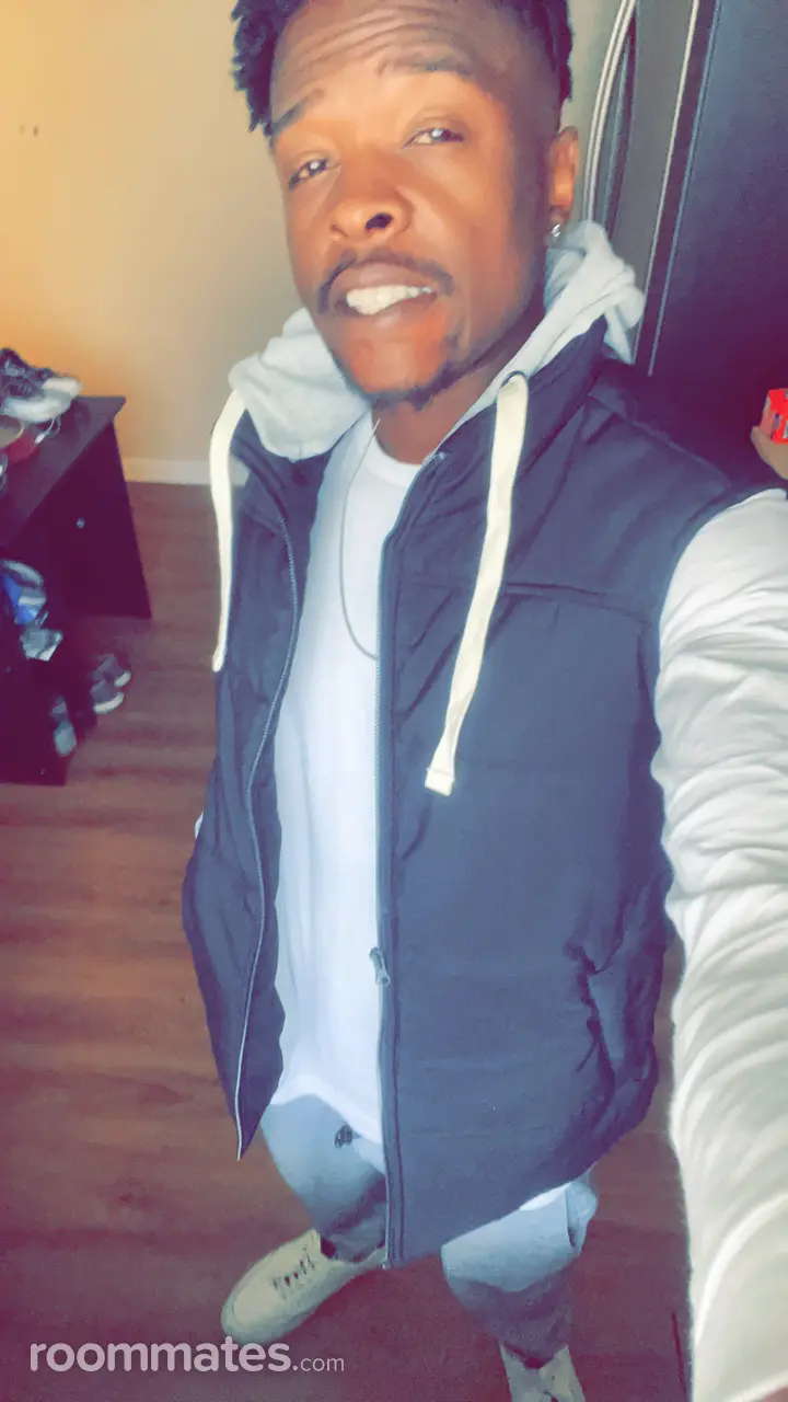 Profile photo 17 of 19