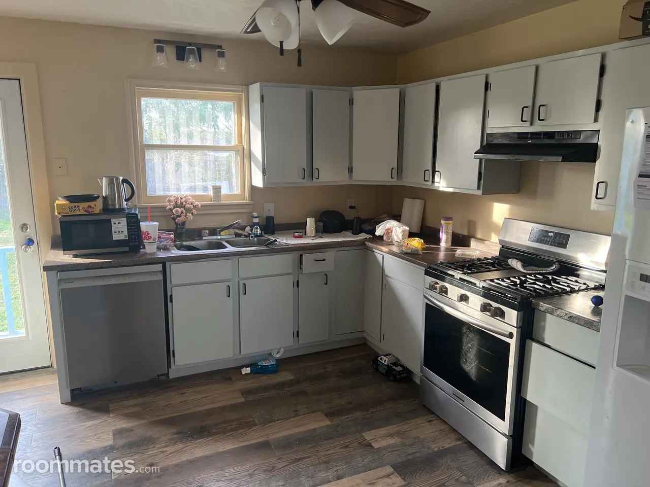 Profile photo 1 of 2