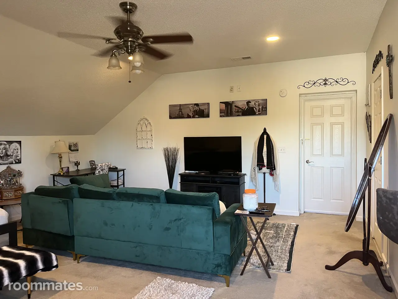 Profile photo 4 of 7