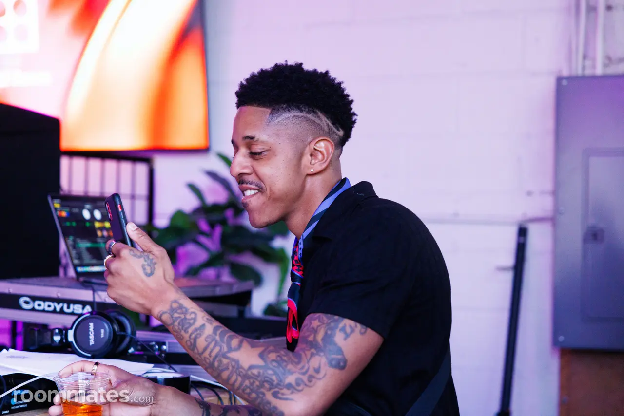 Profile photo 1 of 1