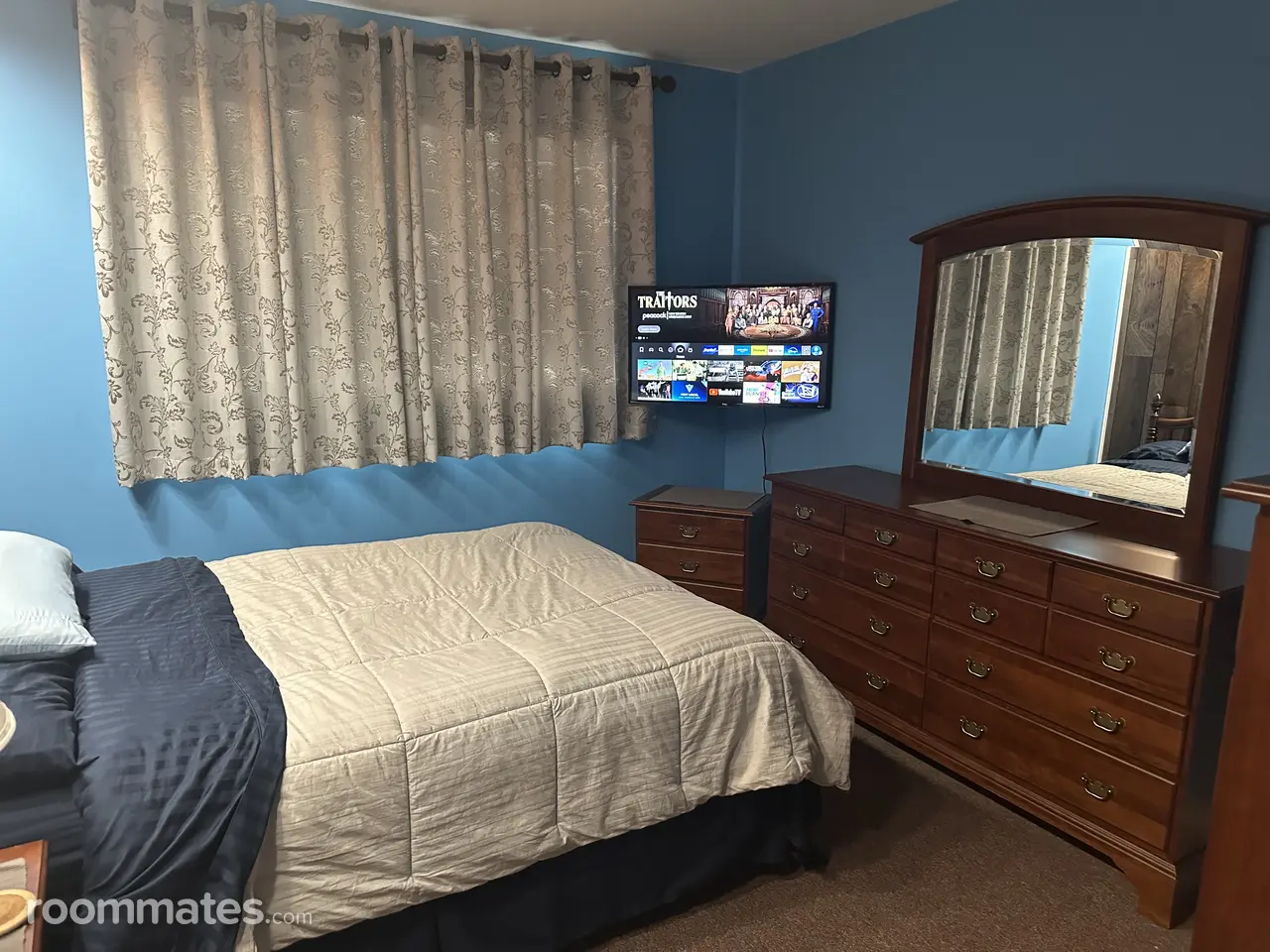 Profile photo 4 of 6