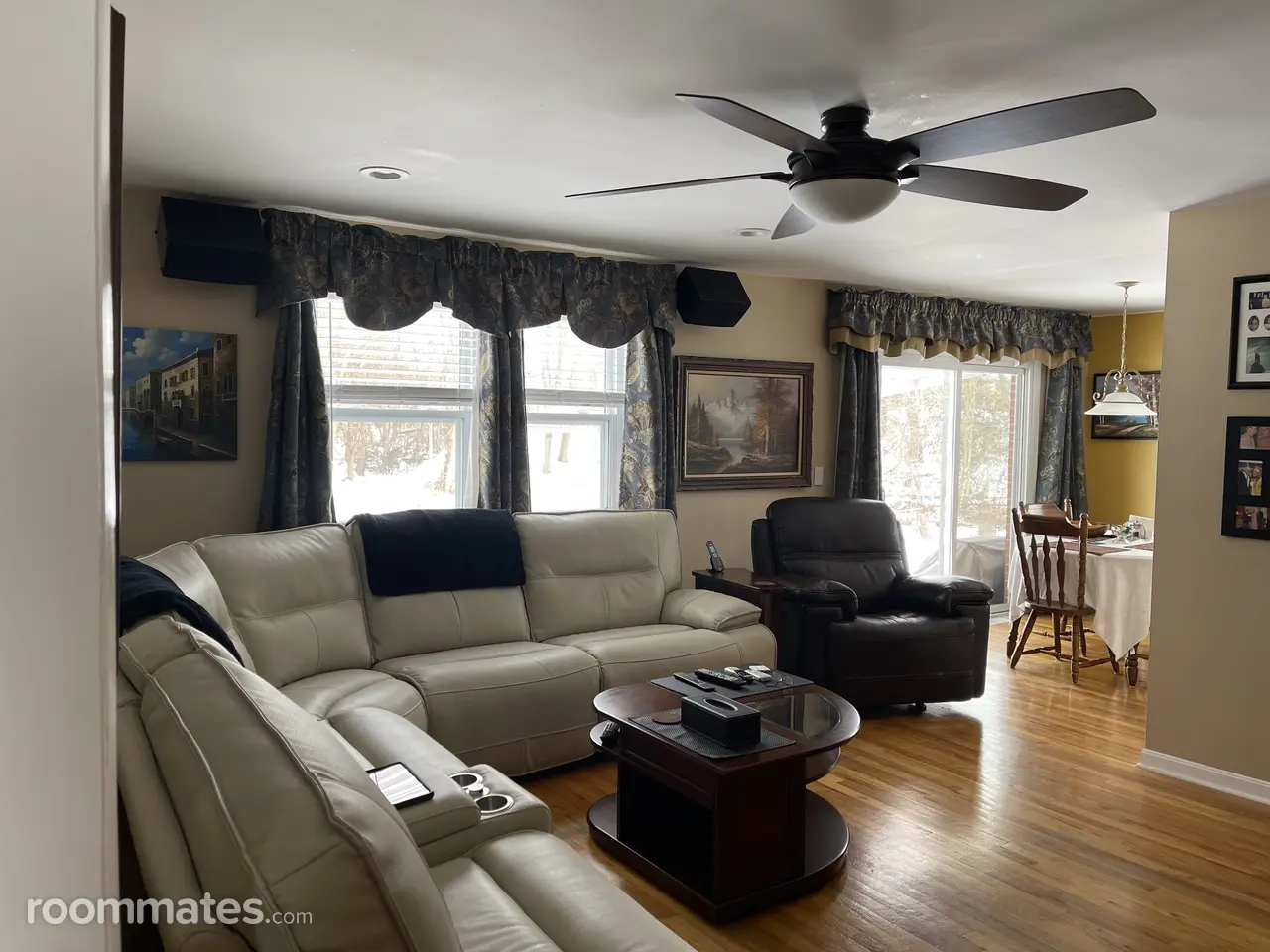 Profile photo 3 of 6