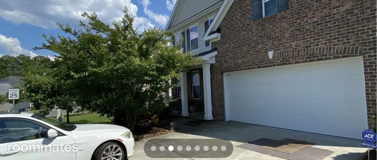 Profile photo 4 of 5