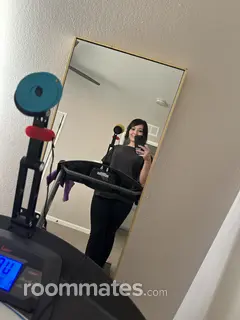 Roommate looking Clovis, CA, $1000