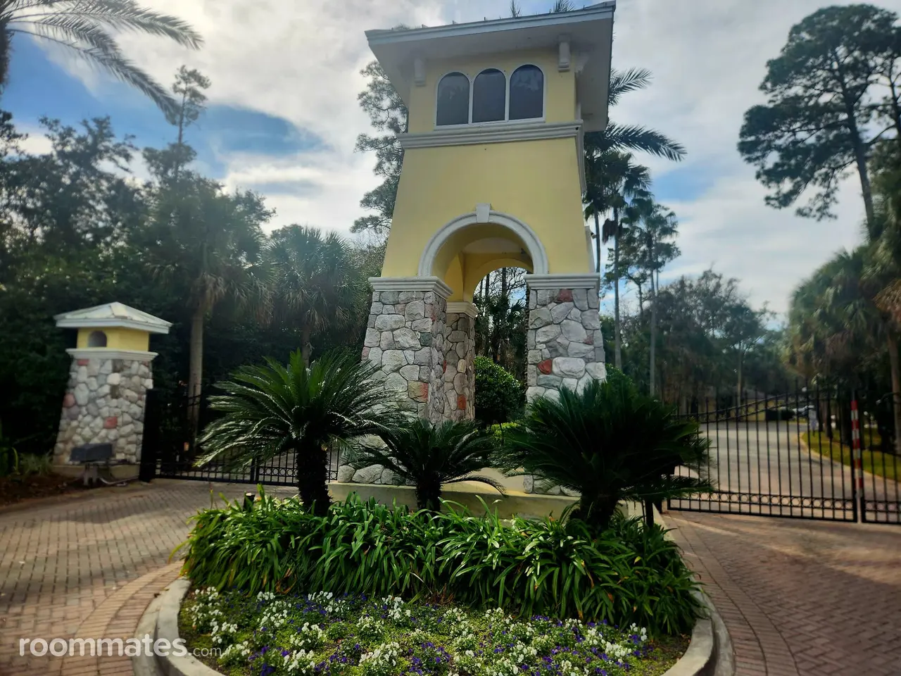 Profile photo 4 of 13