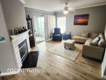 Room for rent in Jacksonville Beach, FL $1200, condo