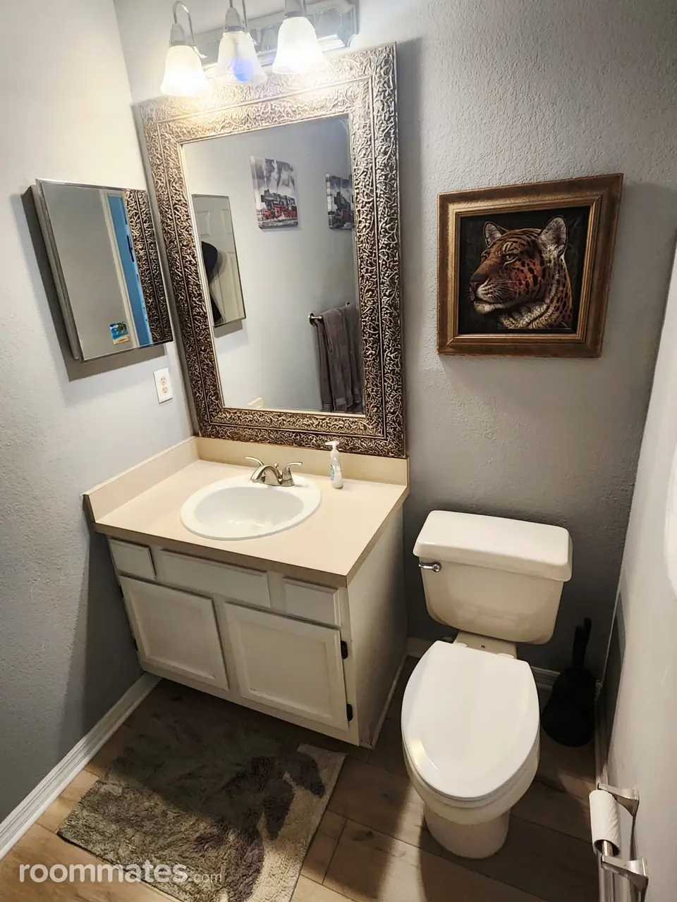 Profile photo 9 of 13