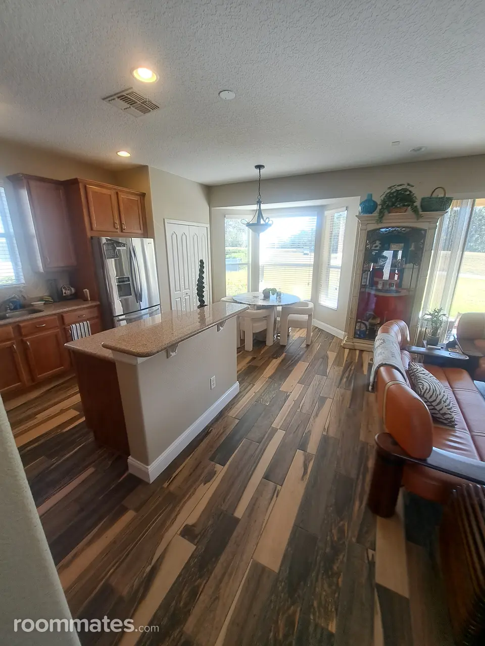 Profile photo 7 of 11