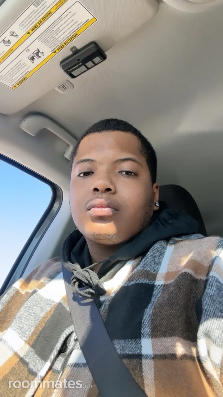 Profile photo 1 of 2