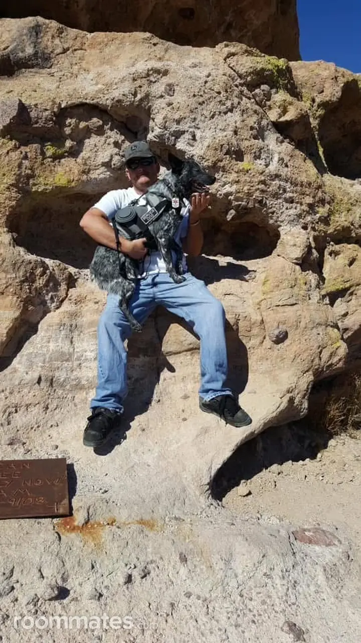 Profile photo 12 of 16