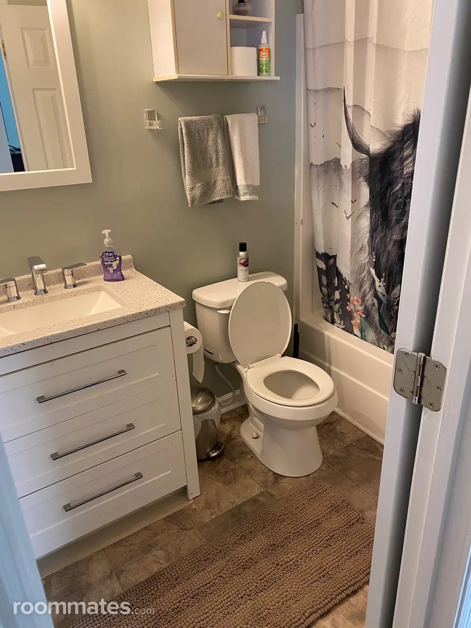 Profile photo 1 of 2