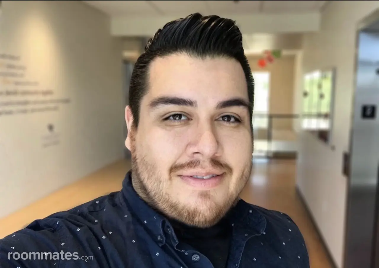 Profile photo 11 of 11