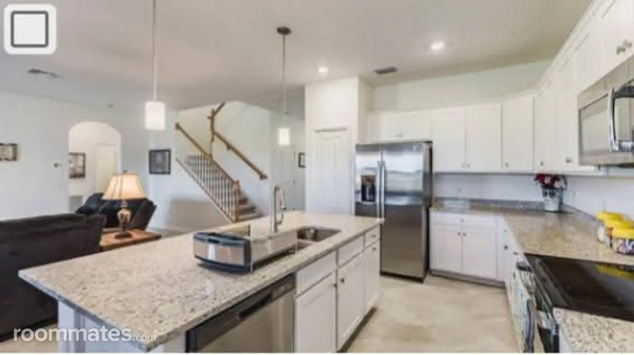 Profile photo 3 of 15