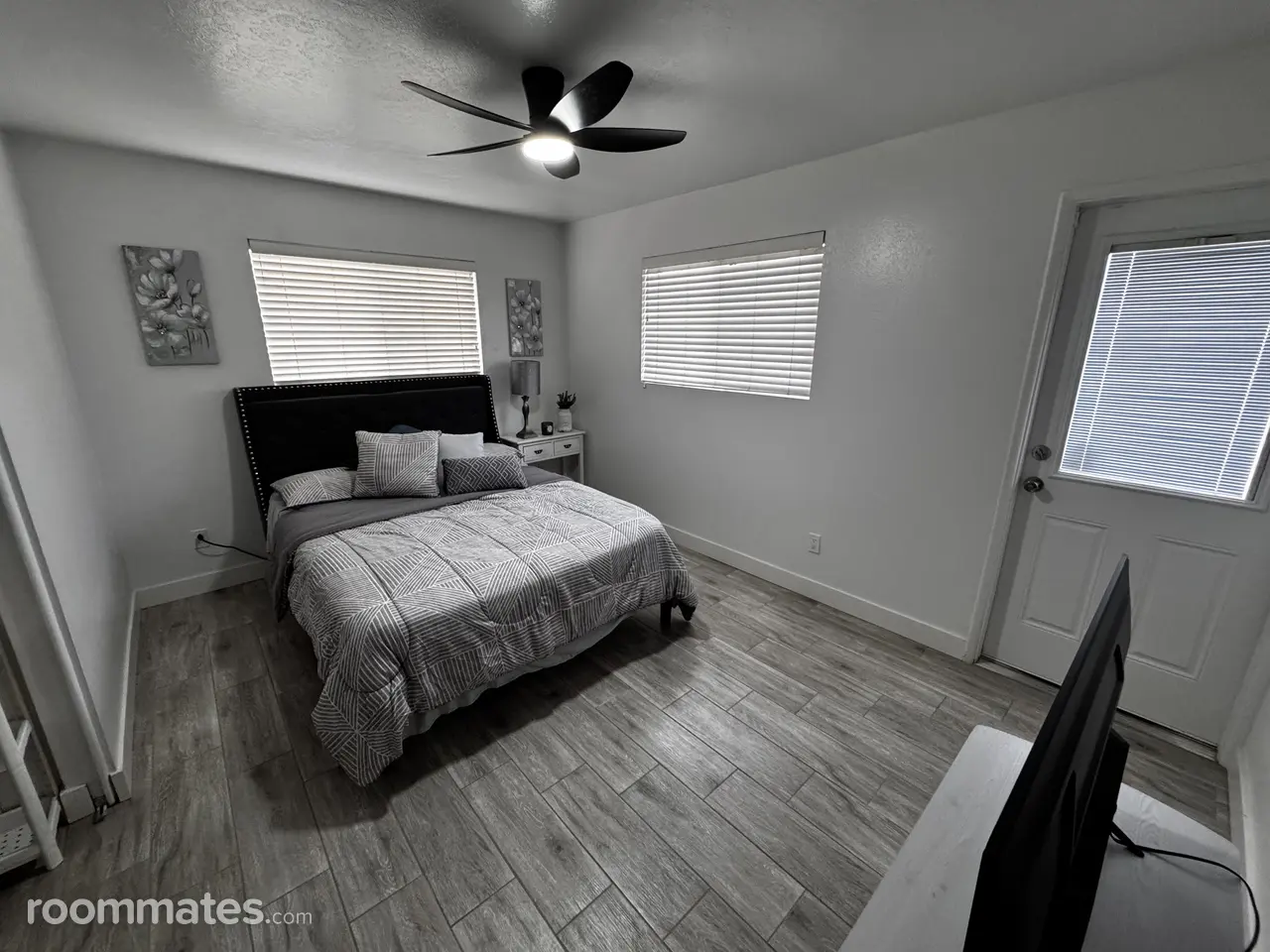 Profile photo 2 of 7