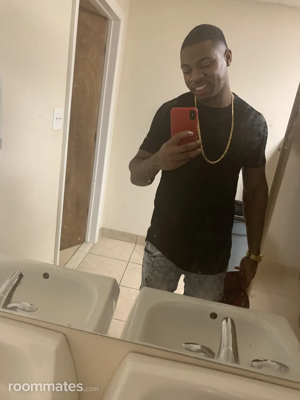 Profile photo 1 of 1