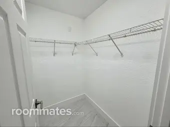 Room for rent in Fort Lauderdale, FL $960, house