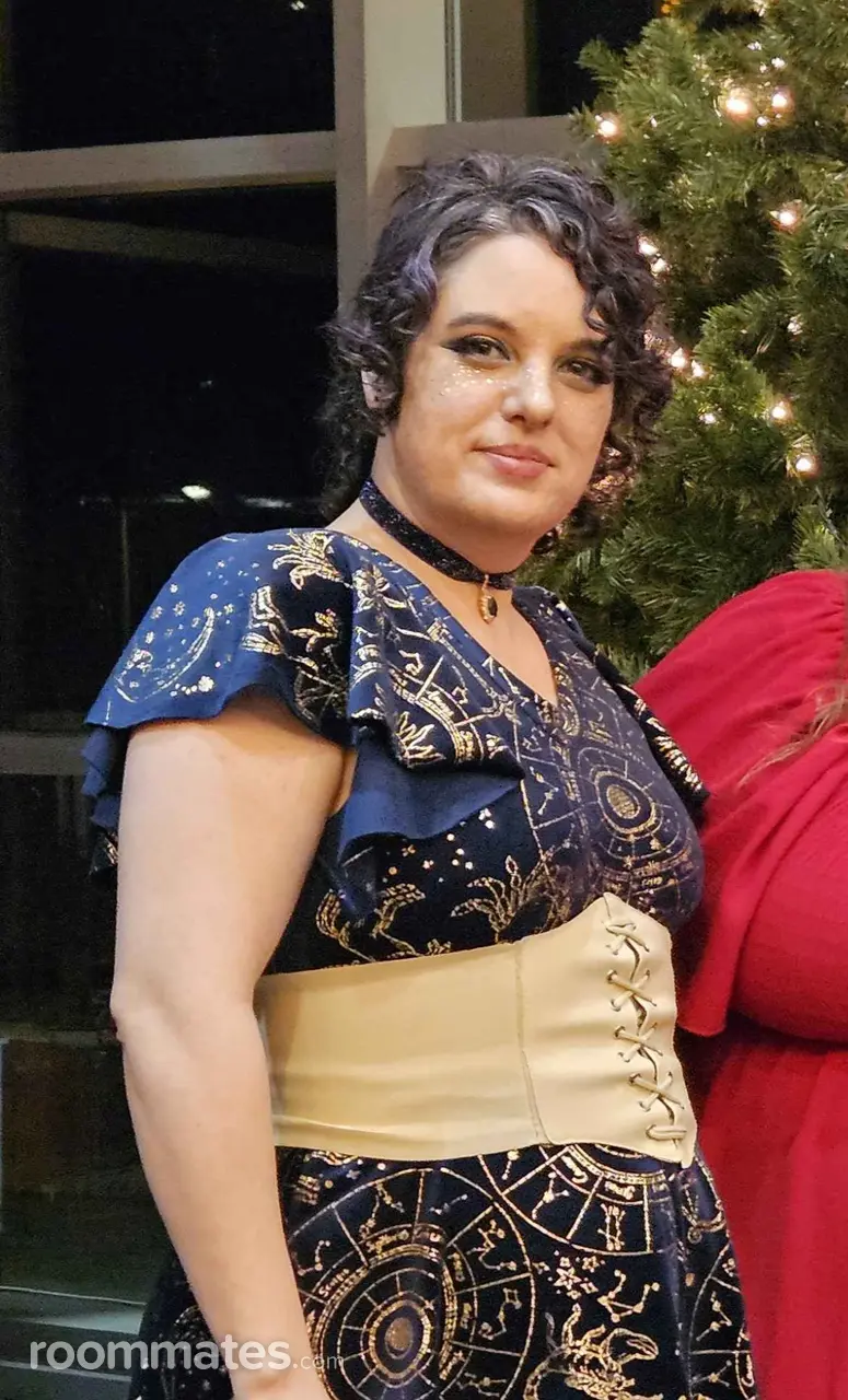 Profile photo 1 of 6