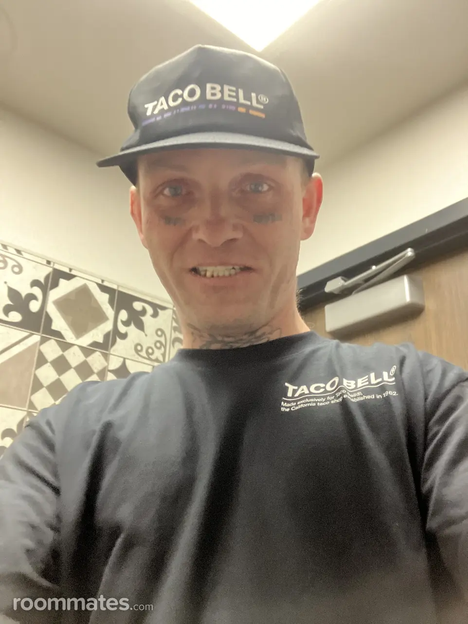 Profile photo 1 of 1