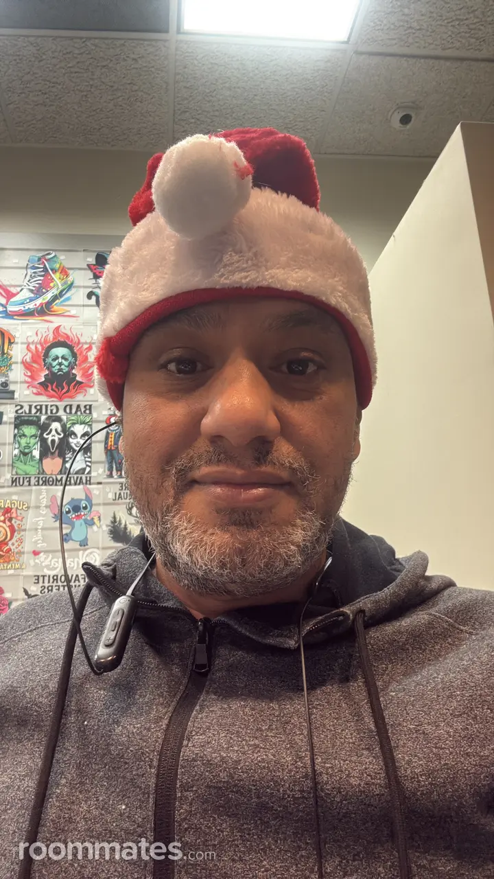 Profile photo 1 of 1