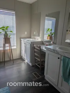 Room for rent in Penrose, NC $1000, house