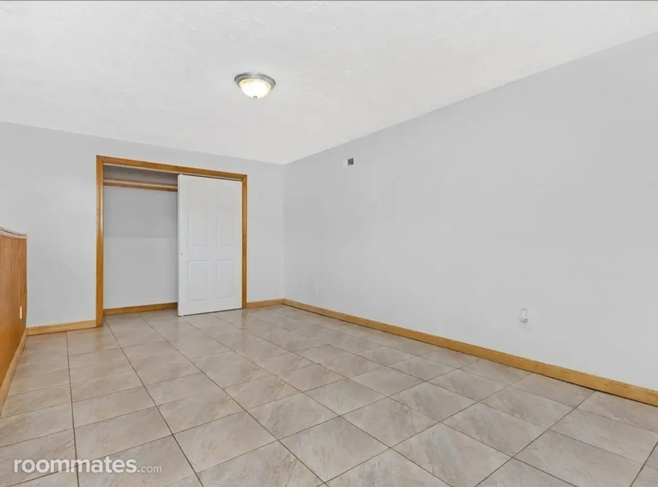 Profile photo 1 of 3