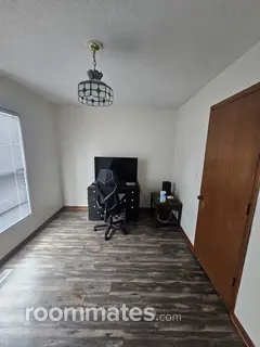 Room for rent in Ames, IA $600, townhouse