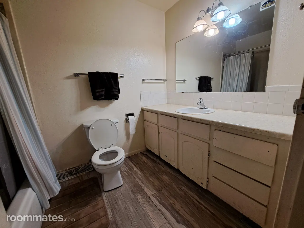 Profile photo 2 of 5