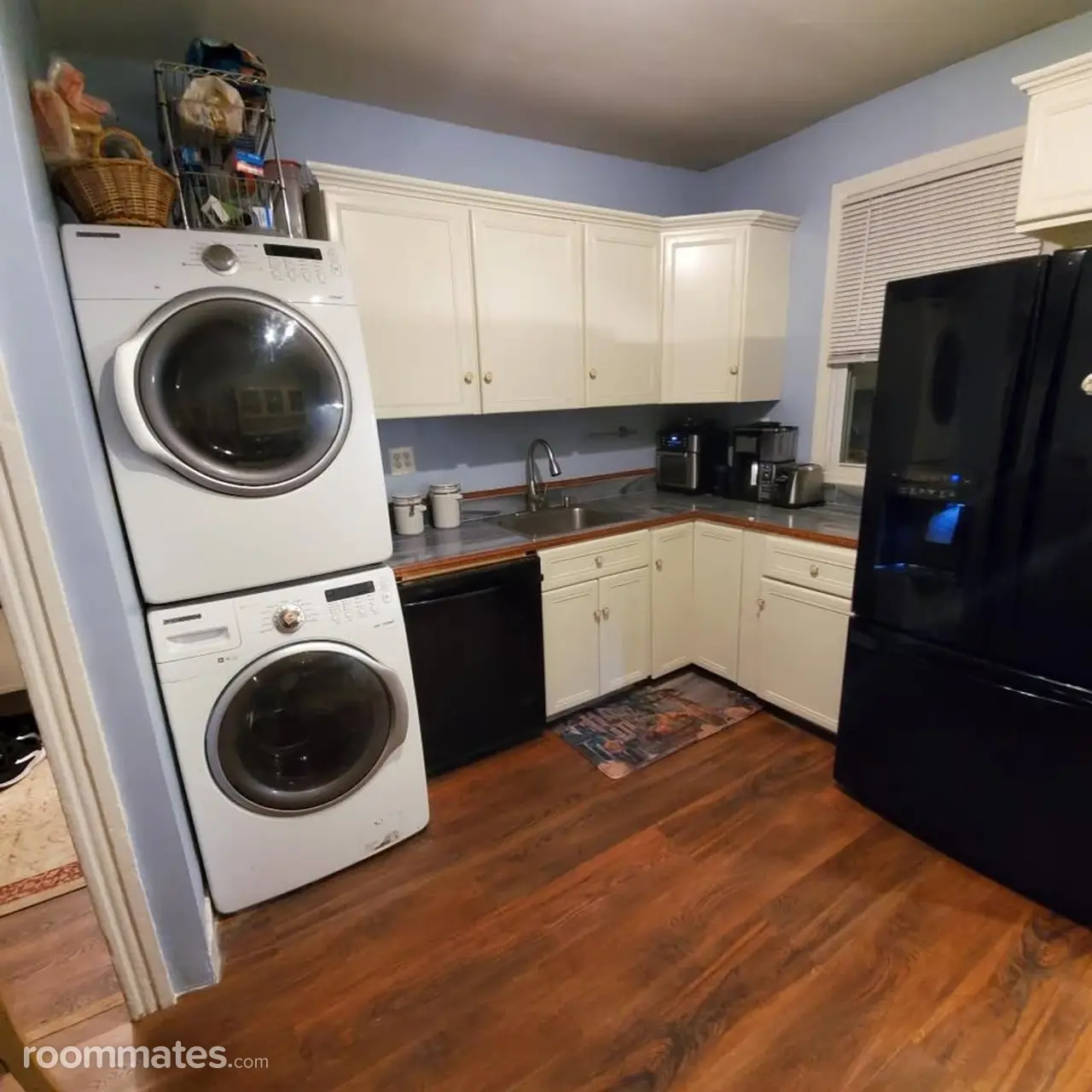 Profile photo 3 of 6