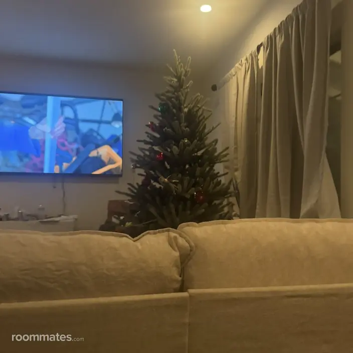 Room for rent in Sacramento, CA $850, house