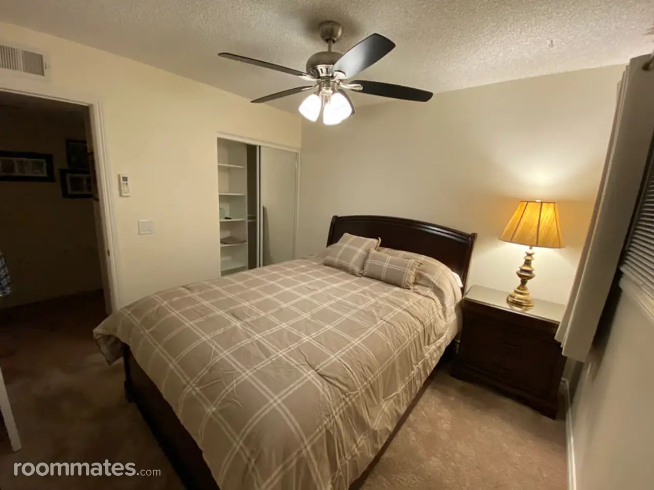 Profile photo 2 of 4