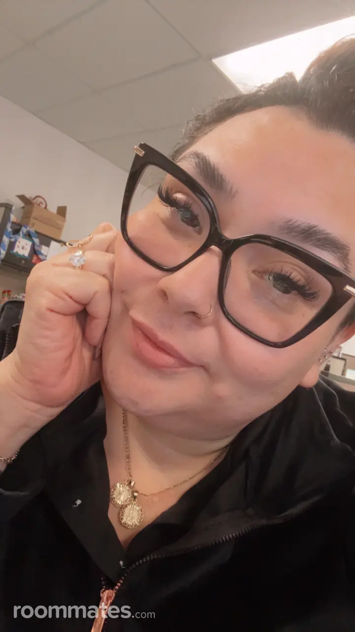 Profile photo 1 of 1